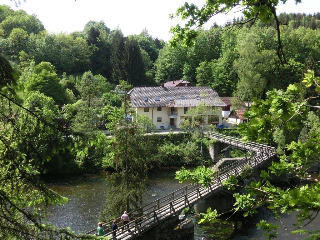 Zur Triftsperre Hotel Passau Bagian luar foto